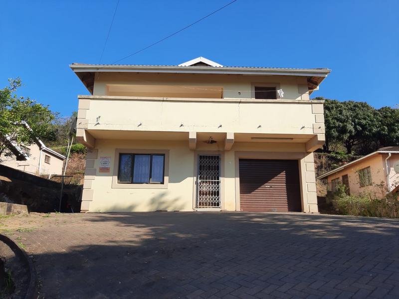 5 Bedroom Property for Sale in Umzinto KwaZulu-Natal