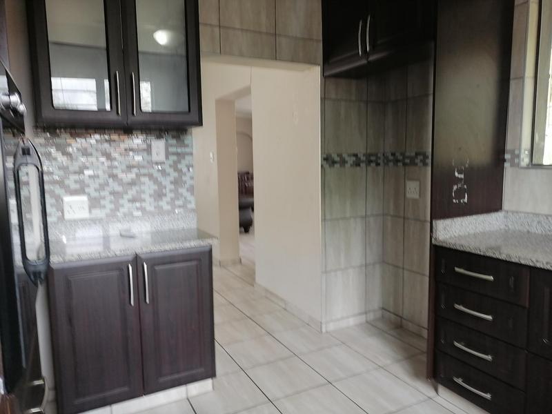 2 Bedroom Property for Sale in Arboretum KwaZulu-Natal