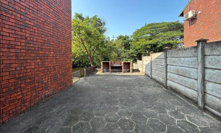 3 Bedroom Property for Sale in Meer En See KwaZulu-Natal