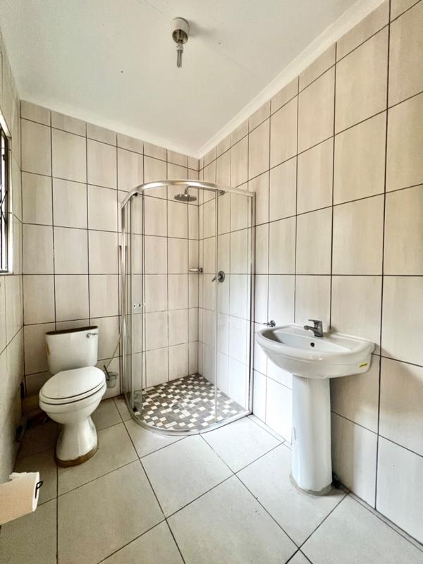 7 Bedroom Property for Sale in Blackridge KwaZulu-Natal