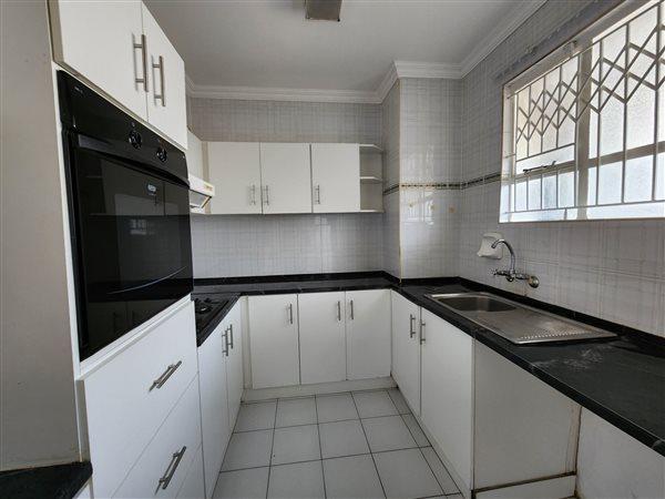 To Let 2 Bedroom Property for Rent in North Beach KwaZulu-Natal