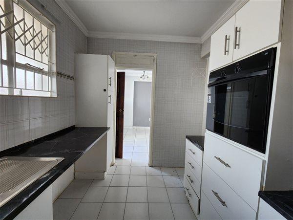 To Let 2 Bedroom Property for Rent in North Beach KwaZulu-Natal