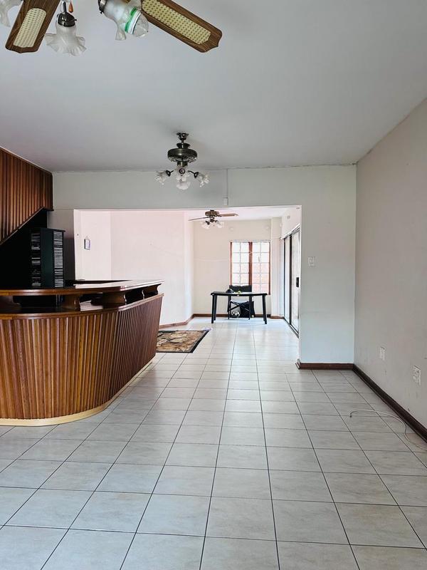 5 Bedroom Property for Sale in Inyala Park KwaZulu-Natal