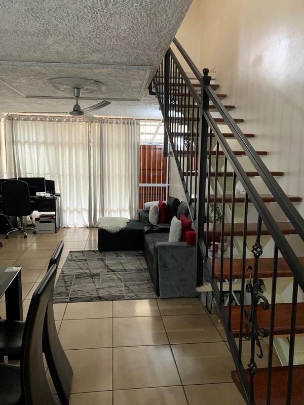 2 Bedroom Property for Sale in Pinetown KwaZulu-Natal