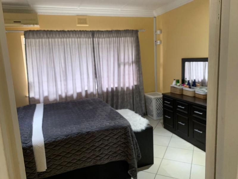 2 Bedroom Property for Sale in Pinetown KwaZulu-Natal