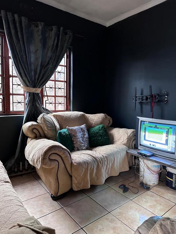 2 Bedroom Property for Sale in Empangeni Central KwaZulu-Natal