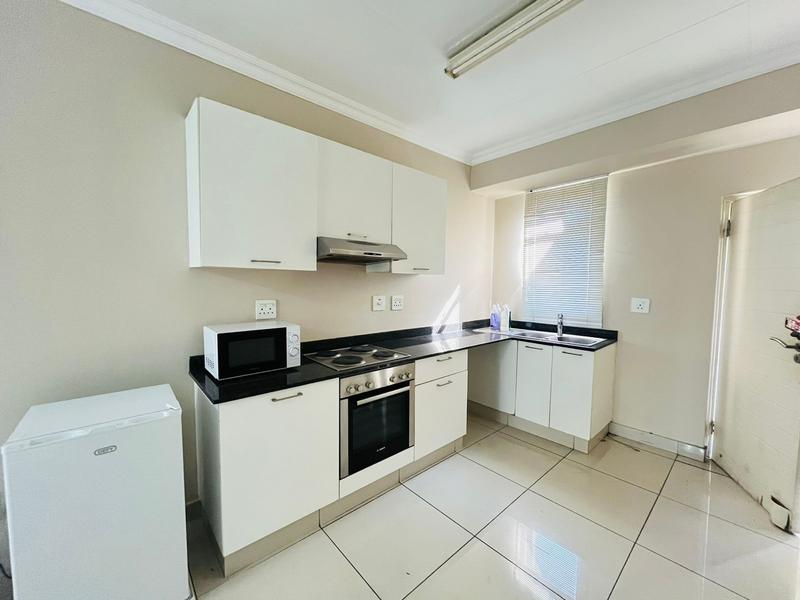 To Let 2 Bedroom Property for Rent in Umhlanga Ridge KwaZulu-Natal