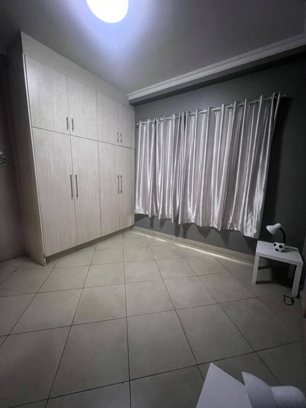 To Let 4 Bedroom Property for Rent in Umhlanga Ridge KwaZulu-Natal