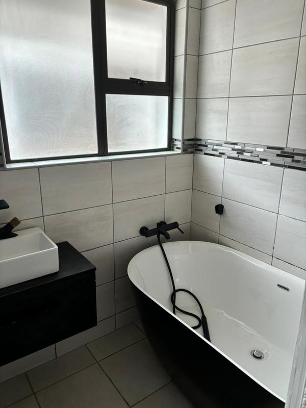 To Let 5 Bedroom Property for Rent in Empangeni Central KwaZulu-Natal