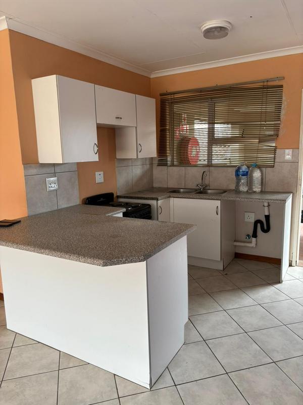 To Let 2 Bedroom Property for Rent in Empangeni Central KwaZulu-Natal