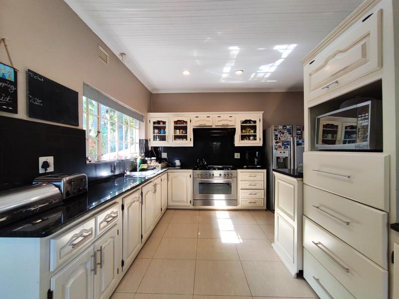 5 Bedroom Property for Sale in Oak Park KwaZulu-Natal