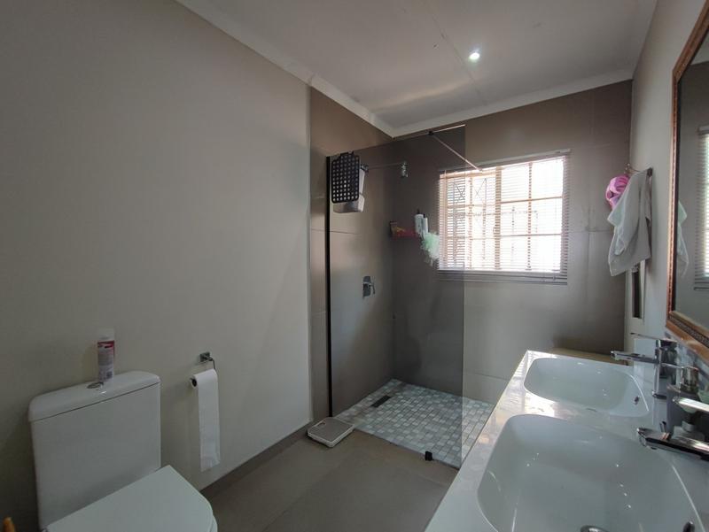 5 Bedroom Property for Sale in Wembley KwaZulu-Natal