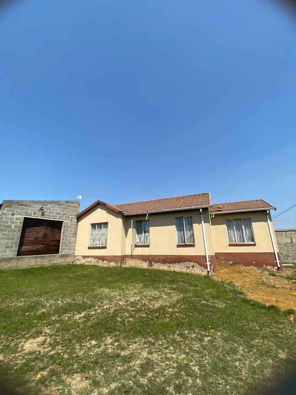 2 Bedroom Property for Sale in Madadeni KwaZulu-Natal