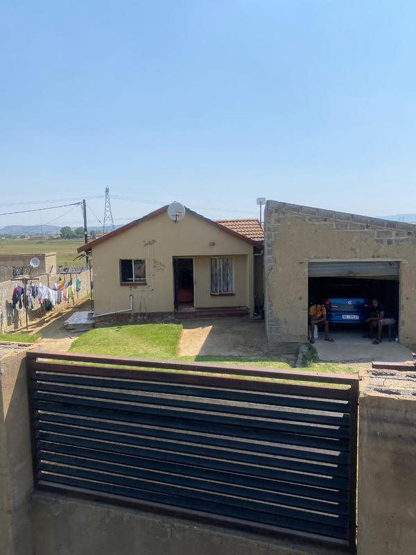 2 Bedroom Property for Sale in Madadeni KwaZulu-Natal