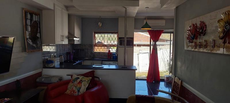 3 Bedroom Property for Sale in Westgate KwaZulu-Natal