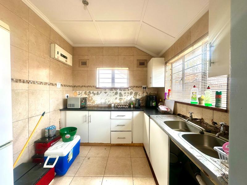 To Let 3 Bedroom Property for Rent in Montclair KwaZulu-Natal