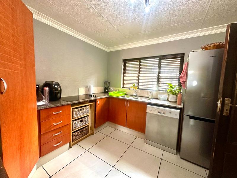 2 Bedroom Property for Sale in Montclair KwaZulu-Natal