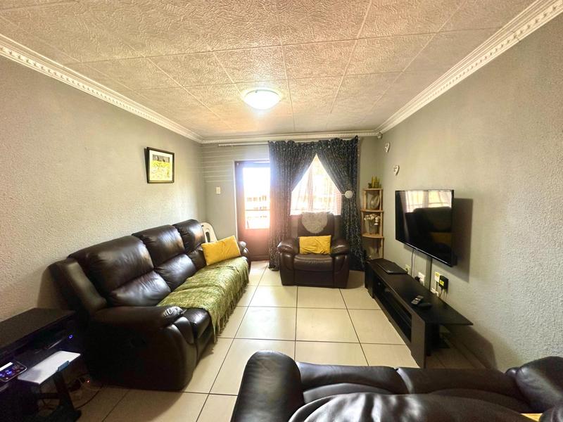 2 Bedroom Property for Sale in Montclair KwaZulu-Natal