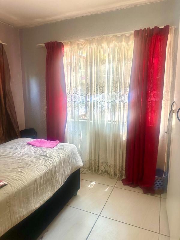 2 Bedroom Property for Sale in Montclair KwaZulu-Natal