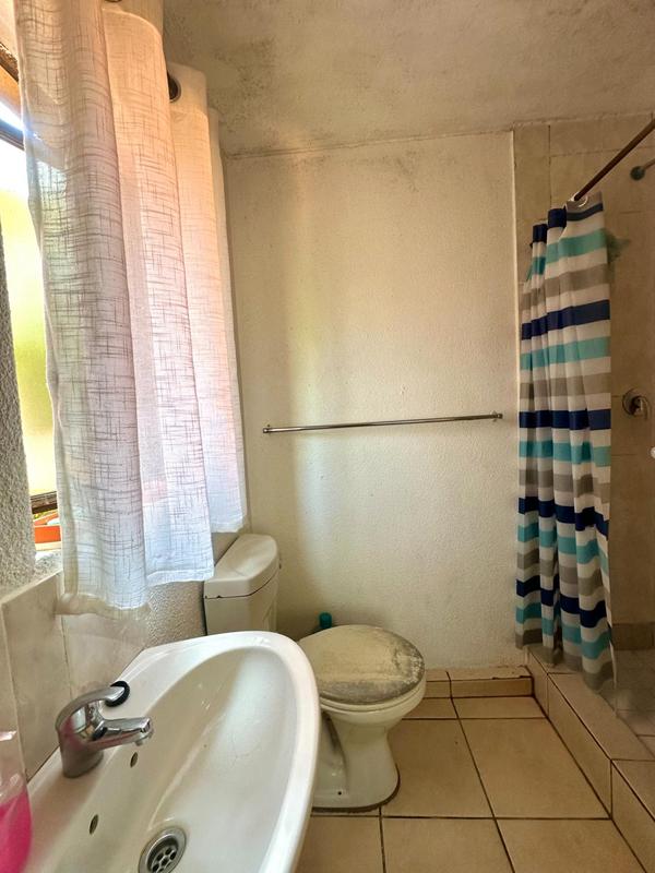 2 Bedroom Property for Sale in Montclair KwaZulu-Natal