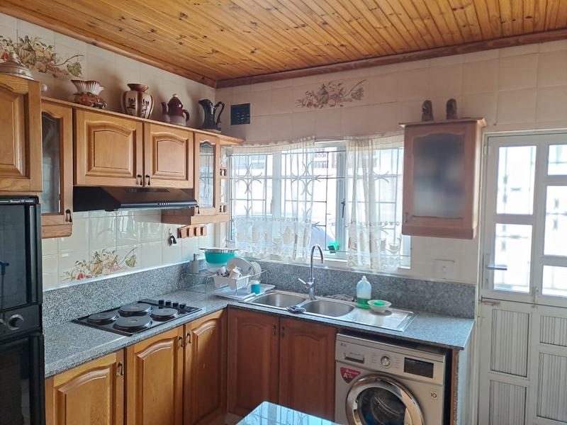 3 Bedroom Property for Sale in Chatsworth KwaZulu-Natal