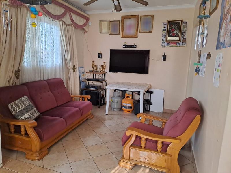 3 Bedroom Property for Sale in Chatsworth KwaZulu-Natal