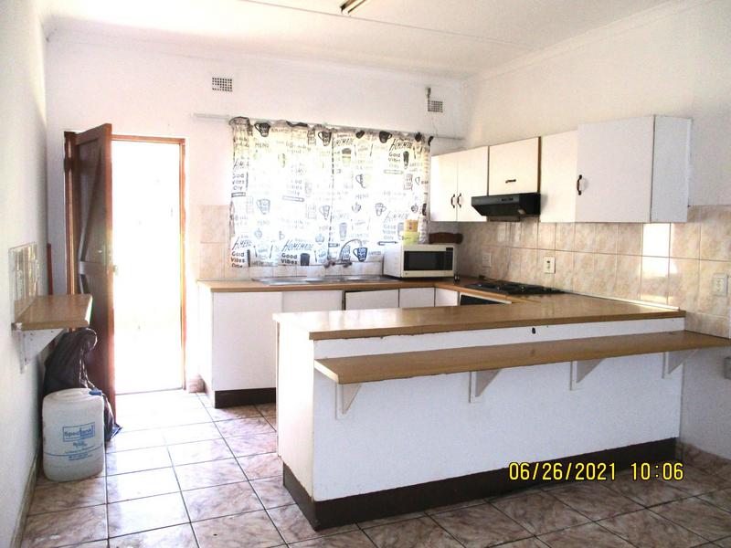 8 Bedroom Property for Sale in Port Shepstone KwaZulu-Natal