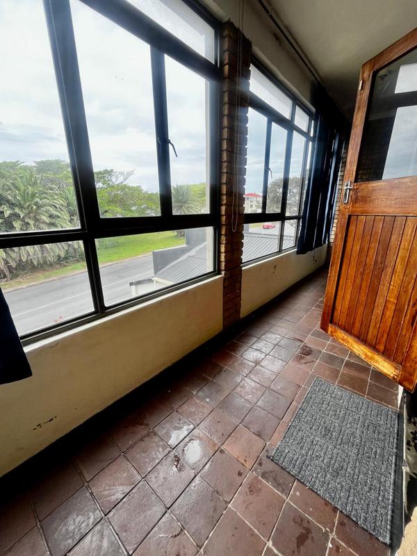 2 Bedroom Property for Sale in Uvongo KwaZulu-Natal