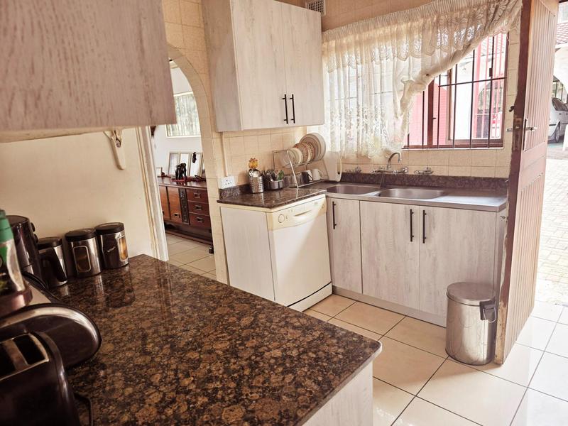 4 Bedroom Property for Sale in Bakerville Gardens KwaZulu-Natal