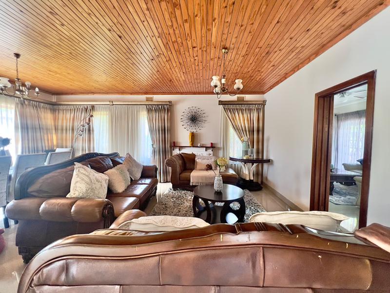 5 Bedroom Property for Sale in Hayfields KwaZulu-Natal