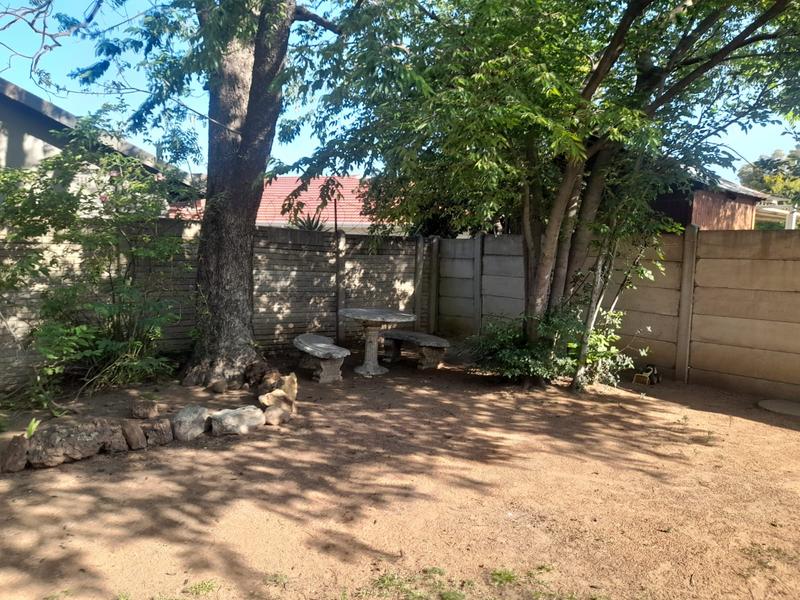 4 Bedroom Property for Sale in Huttenheights KwaZulu-Natal