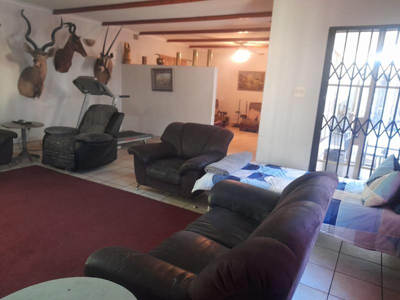 4 Bedroom Property for Sale in Huttenheights KwaZulu-Natal