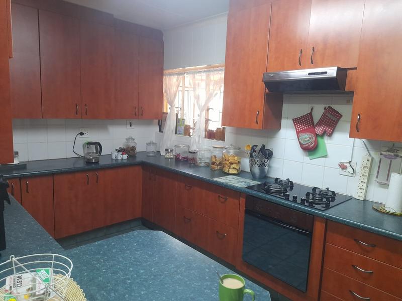 4 Bedroom Property for Sale in Huttenheights KwaZulu-Natal