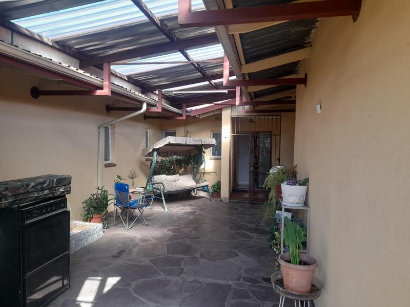 4 Bedroom Property for Sale in Huttenheights KwaZulu-Natal