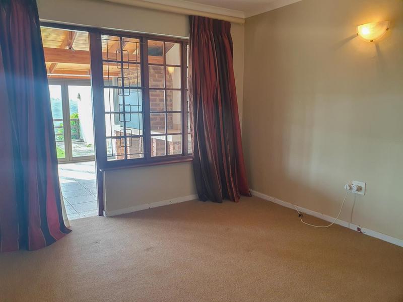 To Let 4 Bedroom Property for Rent in Underberg KwaZulu-Natal