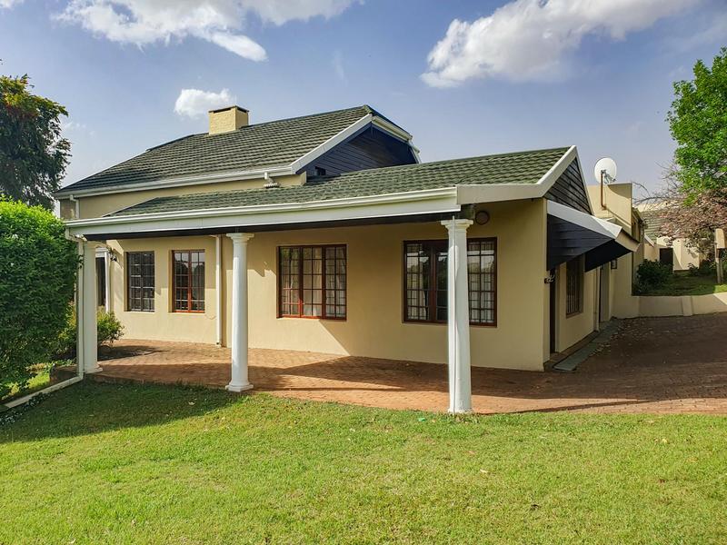 To Let 4 Bedroom Property for Rent in Underberg KwaZulu-Natal