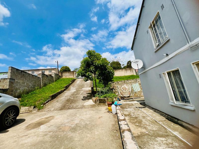 5 Bedroom Property for Sale in Newlands East KwaZulu-Natal