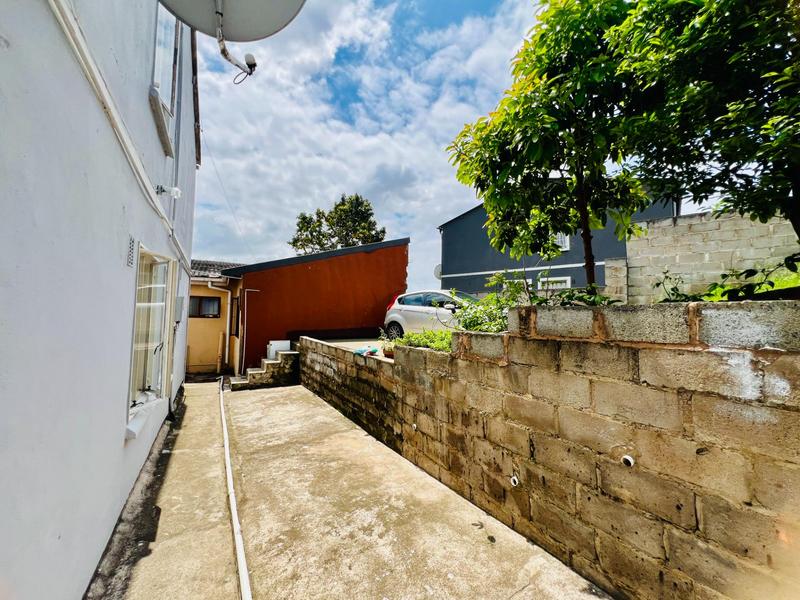 5 Bedroom Property for Sale in Newlands East KwaZulu-Natal