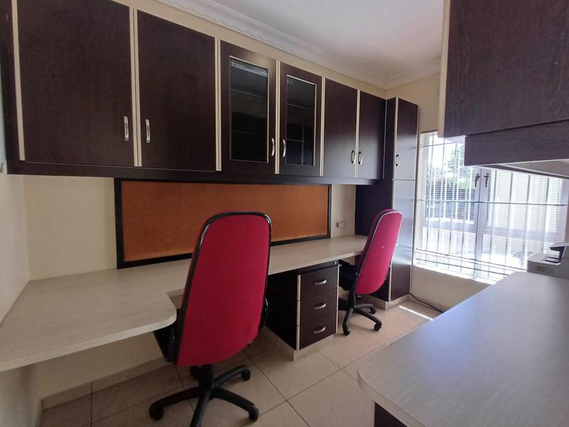 To Let 4 Bedroom Property for Rent in Mount Edgecombe KwaZulu-Natal