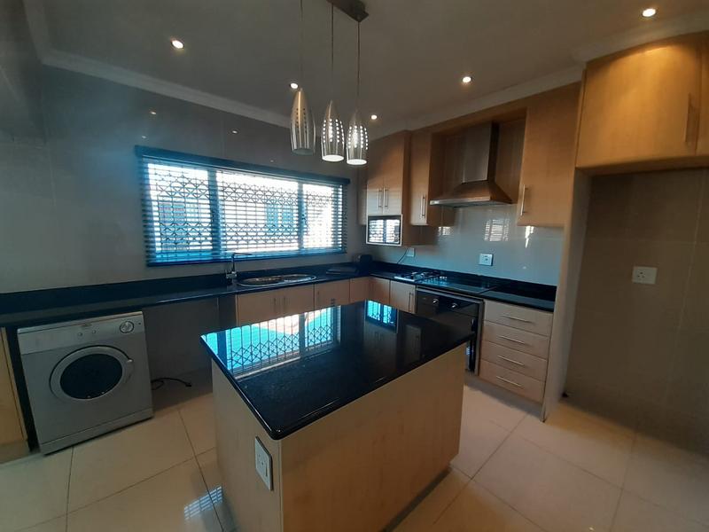 To Let 3 Bedroom Property for Rent in Sherwood KwaZulu-Natal