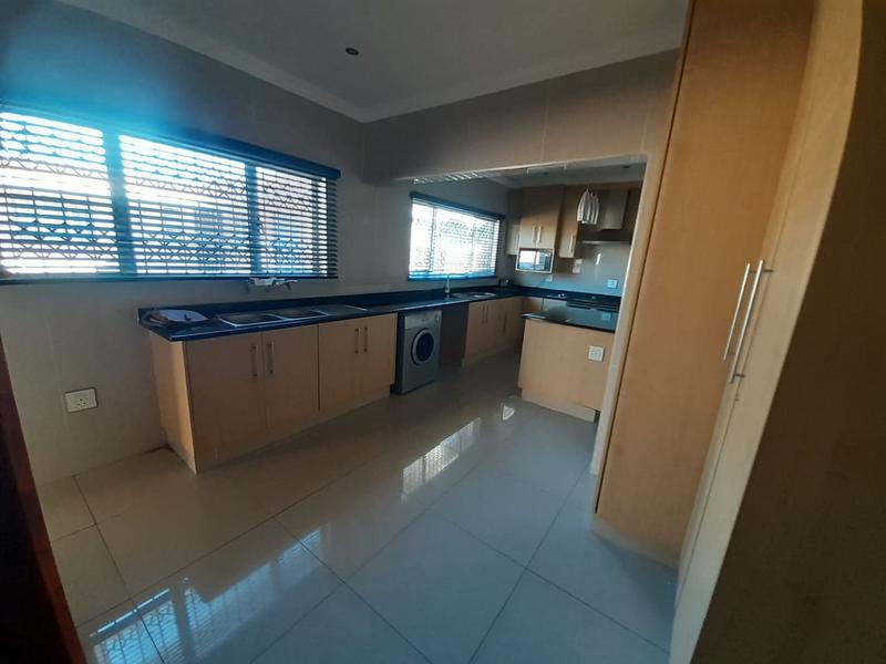 To Let 3 Bedroom Property for Rent in Sherwood KwaZulu-Natal