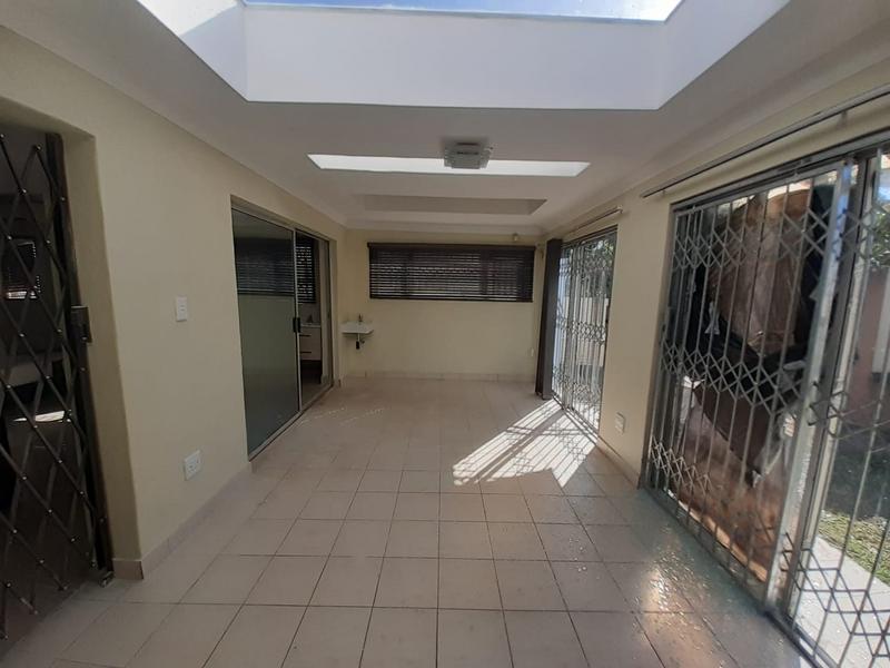 To Let 3 Bedroom Property for Rent in Sherwood KwaZulu-Natal