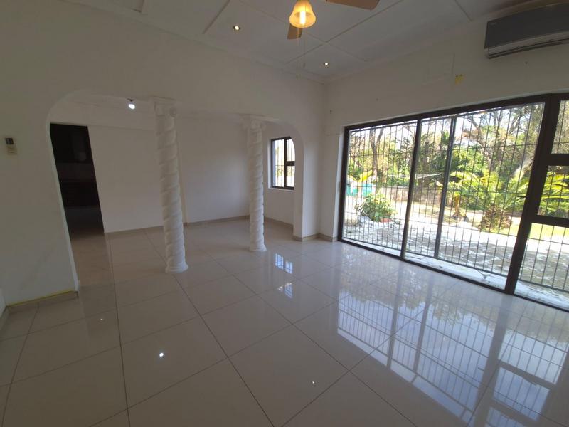 To Let 3 Bedroom Property for Rent in Uvongo KwaZulu-Natal