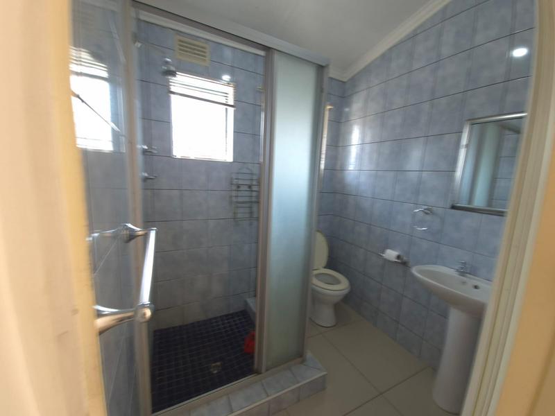 To Let 3 Bedroom Property for Rent in Uvongo KwaZulu-Natal