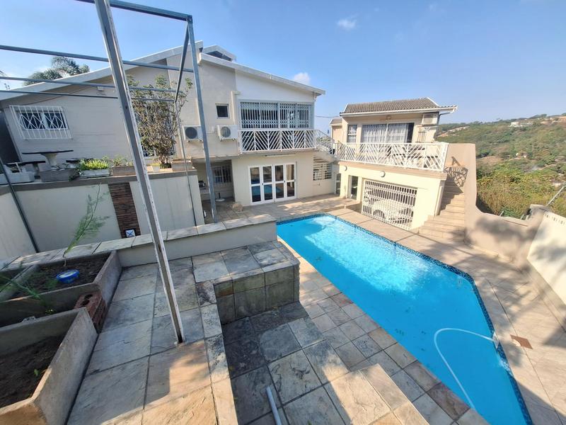 7 Bedroom Property for Sale in Reservoir Hills KwaZulu-Natal