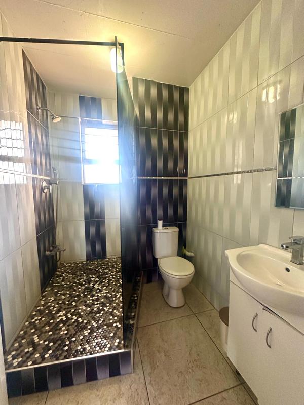 To Let 2 Bedroom Property for Rent in Doonside KwaZulu-Natal