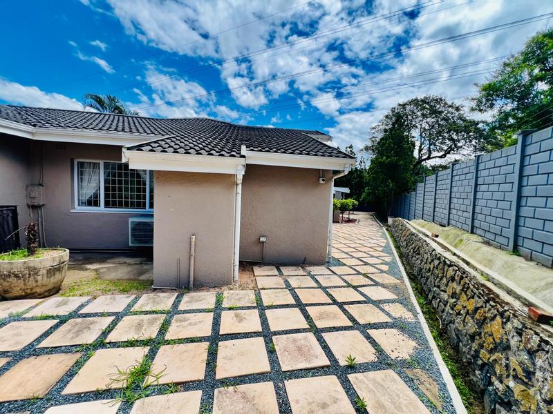 7 Bedroom Property for Sale in Farningham Ridge KwaZulu-Natal