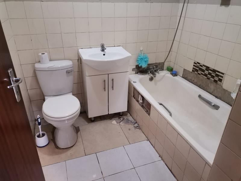 To Let 3 Bedroom Property for Rent in Queensburgh KwaZulu-Natal