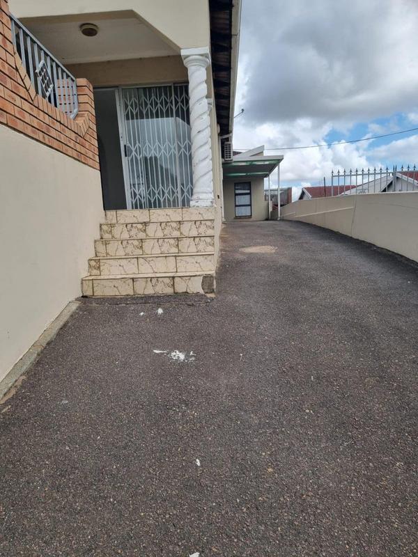 To Let 3 Bedroom Property for Rent in Hillgrove KwaZulu-Natal