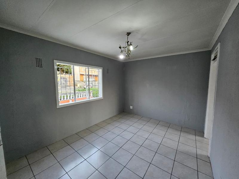 To Let 1 Bedroom Property for Rent in Sunford KwaZulu-Natal